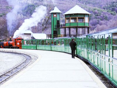 Hero-Railway-at-the-end-of-the-world-end-of-the-world-train-Photo-credit-iStock-Fischerrx6